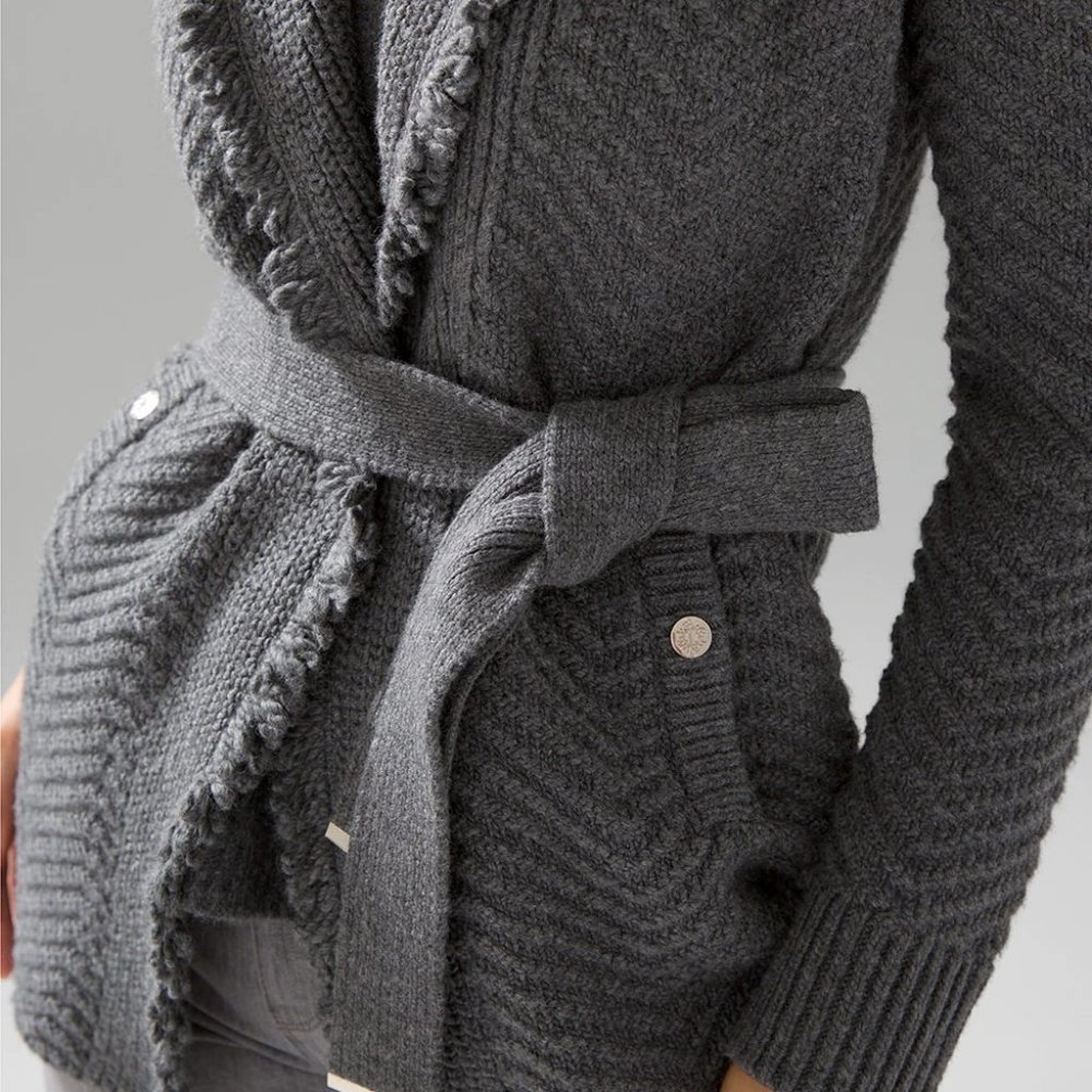 WHBM $140 NWT Fringe Shawl Sweater Coat Cardigan Jacket Grey S M - Picture 4 of 8